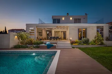 Contemporary Villa Retreat with Pool in Primošten