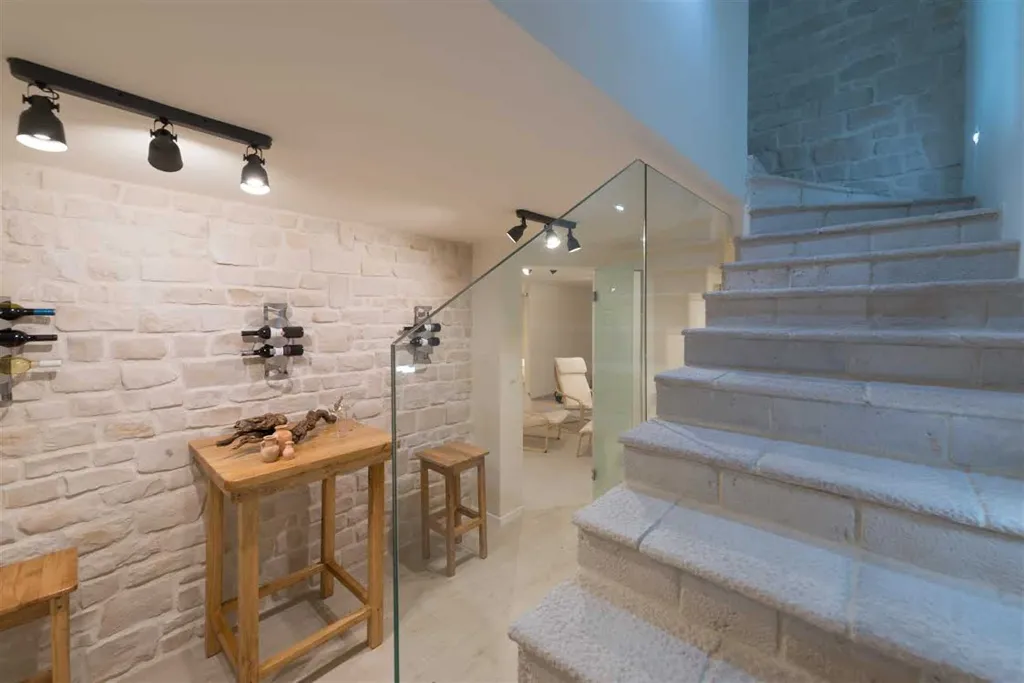 Modern Villa with Pool and Sauna in Jelsa