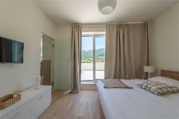 Modern 4-Bedroom Villa with Pool in Jelsa