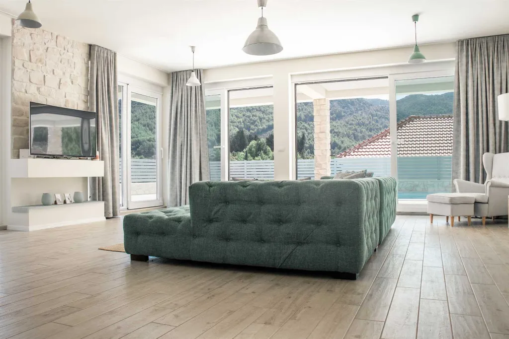 Modern 4-Bedroom Villa with Pool in Jelsa