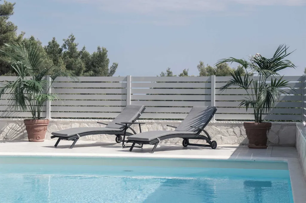 Modern 4-Bedroom Villa with Pool in Jelsa