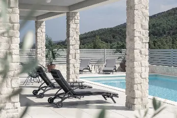 Modern 4-Bedroom Villa with Pool in Jelsa