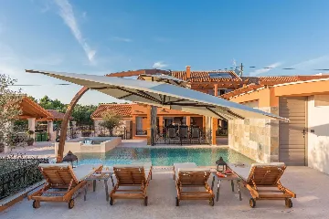 Modern Villa with Pool near Skradin