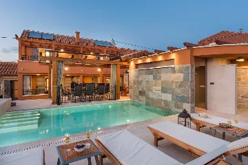 Modern Villa with Pool near Skradin