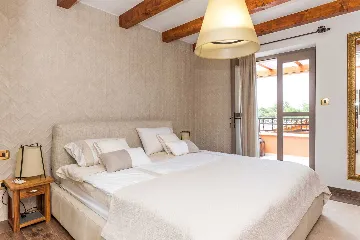 Modern Villa with Pool near Skradin