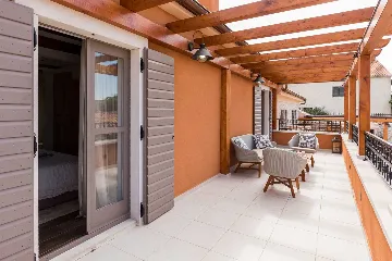 Modern Villa with Pool near Skradin