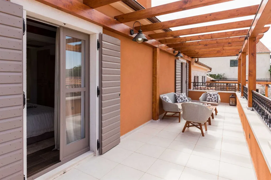 Modern Villa with Pool near Skradin