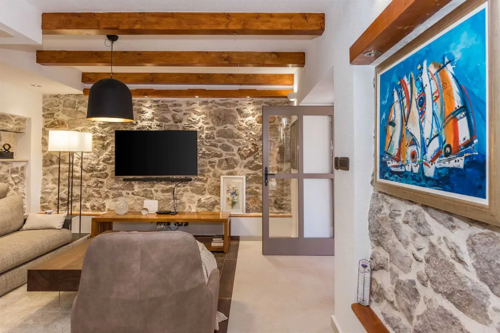 Modern Villa with Pool near Skradin