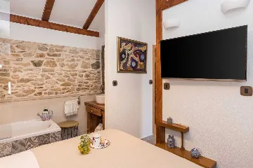 Modern Villa with Pool near Skradin