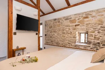 Modern Villa with Pool near Skradin