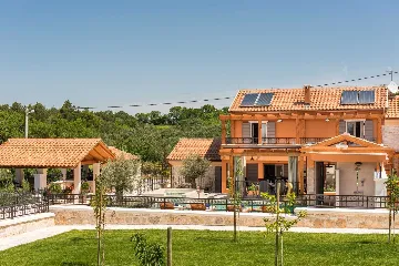 Modern Villa with Pool near Skradin