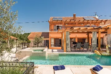 Modern Villa with Pool near Skradin