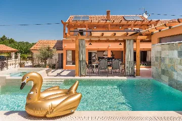 Modern Villa with Pool near Skradin