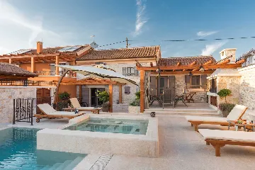 Modern Countryside Villa with Pool in Skradin