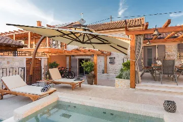 Modern Countryside Villa with Pool in Skradin