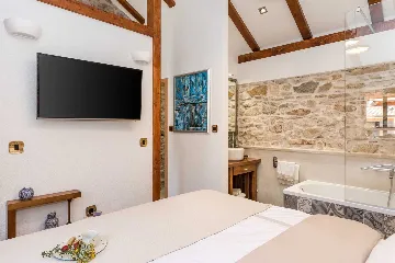 Modern Countryside Villa with Pool in Skradin