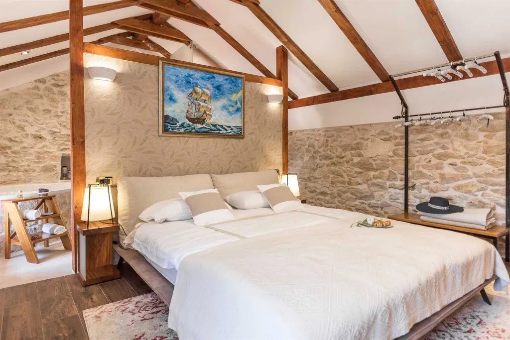 Modern Countryside Villa with Pool in Skradin