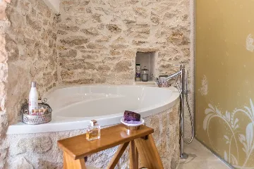 Modern Countryside Villa with Pool in Skradin