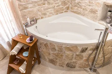 Modern Countryside Villa with Pool in Skradin