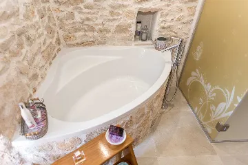 Modern Countryside Villa with Pool in Skradin