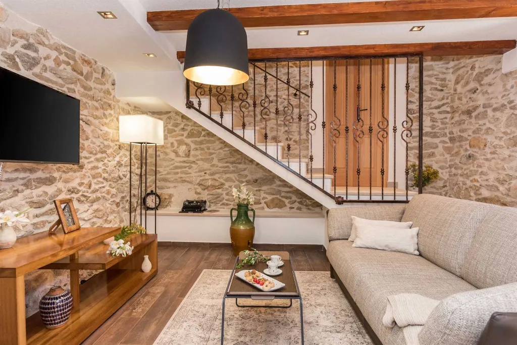 Modern Countryside Villa with Pool in Skradin