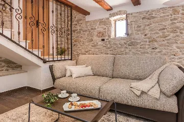 Modern Countryside Villa with Pool in Skradin