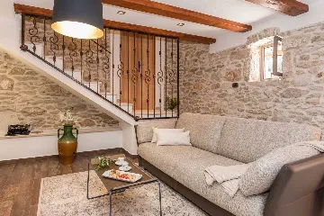 Modern Countryside Villa with Pool in Skradin