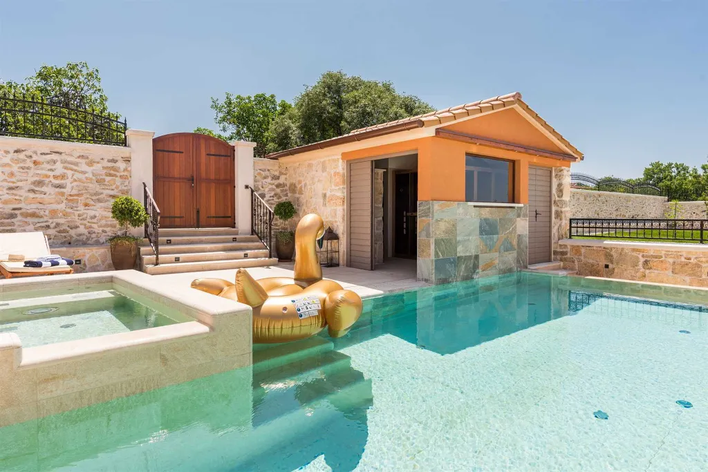 Modern Countryside Villa with Pool in Skradin