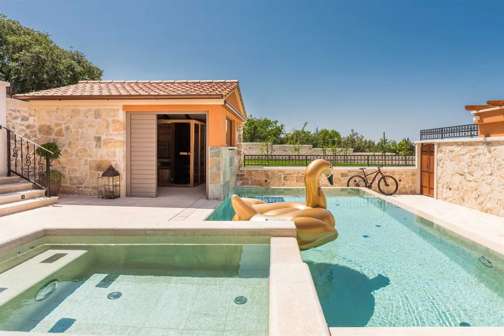 Modern Countryside Villa with Pool in Skradin