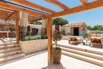 Modern Countryside Villa with Pool in Skradin