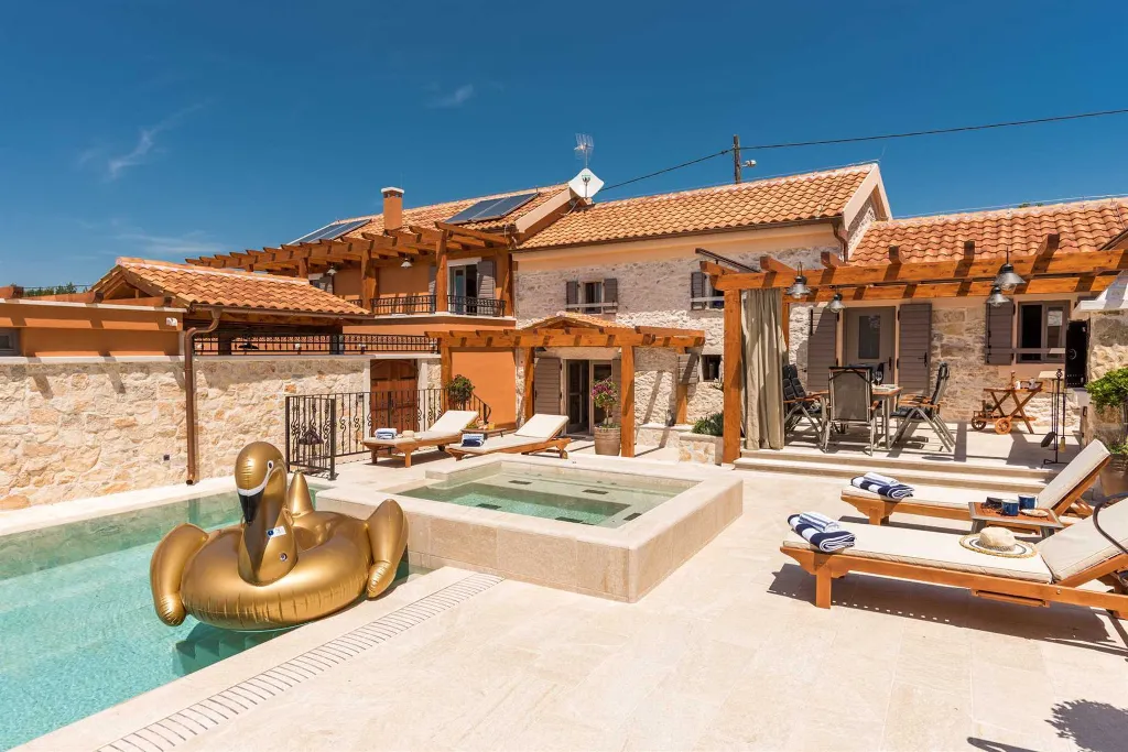 Modern Countryside Villa with Pool in Skradin