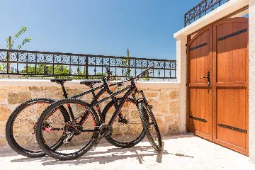 Modern Countryside Villa with Pool in Skradin