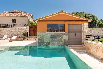 Modern Countryside Villa with Pool in Skradin