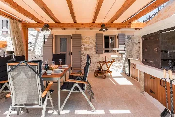 Modern Countryside Villa with Pool in Skradin