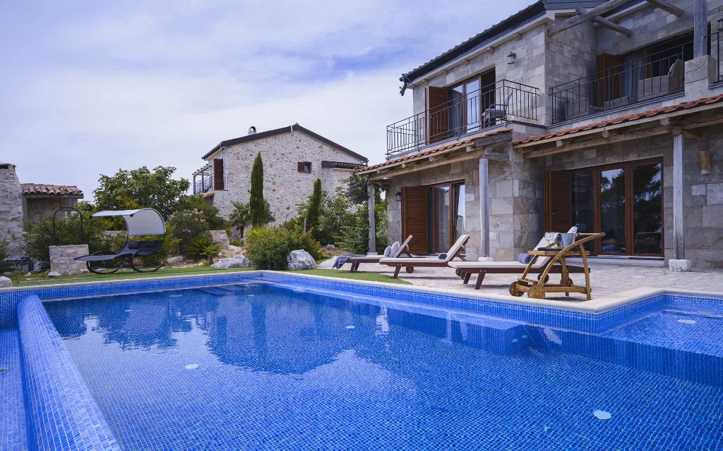 Modern Villa Retreat with Heated Pool in Hvar