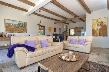 Modern Seaside Villa with Pool in Hvar