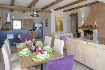 Modern Seaside Villa with Pool in Hvar