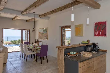 Modern Seaside Villa with Pool in Hvar