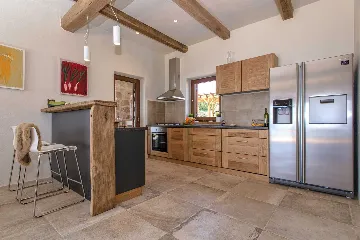 Modern Seaside Villa with Pool in Hvar