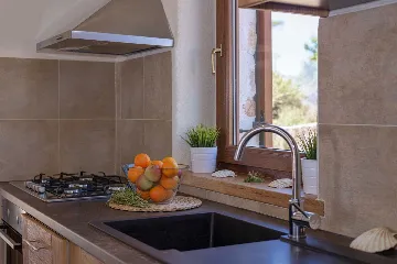 Modern Seaside Villa with Pool in Hvar