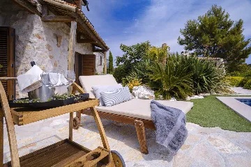 Modern Seaside Villa with Pool in Hvar