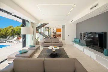 Contemporary Villa with Infinity Pool in Hvar