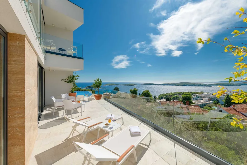 Contemporary Villa with Infinity Pool in Hvar