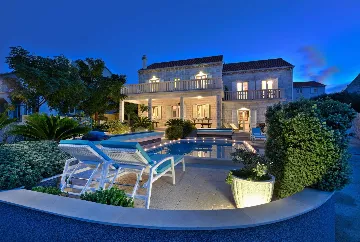 Spacious Seaside Villa with Pool in Lumbarda