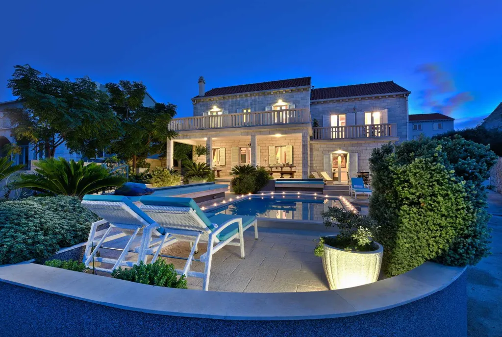 Spacious Seaside Villa with Pool in Lumbarda