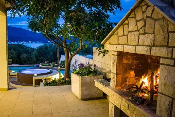 Spacious Seaside Villa with Pool in Lumbarda