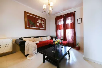 Spacious Seaside Villa with Pool in Lumbarda