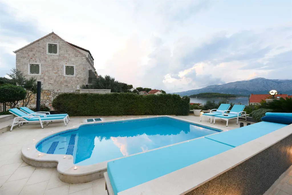 Spacious Seaside Villa with Pool in Lumbarda
