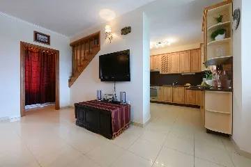 Spacious Seaside Villa with Pool in Lumbarda