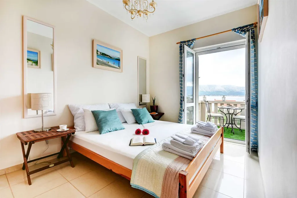 Spacious Seaside Villa with Pool in Lumbarda